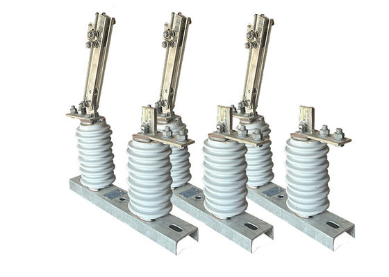 کیفیت  Outdoor Disconnector Switch Ceramic Insulator Hookstick Operated Switch 700Pa Used With Vacuum Circuit Breaker کارخانه