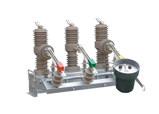 قطب نصب شده بازساز اتوماتیک قطع کننده مدار 630A 700Pa 3000m ارتفاع برای حفاظت از زیر ایستگاه الکتریکی