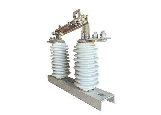 سوئیچ جدا کننده ولتاژ بالا 24kV 700Pa برای سیستم برق یک فاز در فضای باز سوئیچ قطع برق AC